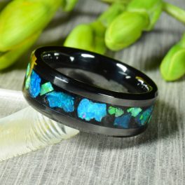   Fekete kerámia gyűrű, obszidián, etiópiai kék és zöld opál berakással, 8 mm