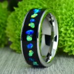 Nemesacél gyűrű, fekete obszidián, zöld és kék opál berakással, 7 mm