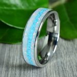 Nemesacél gyűrű, fehér opál és türkiz berakással, 7 mm