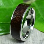 Nemesacél gyűrű, blackwood fa berakással