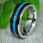Nemesacél gyűrű, blackwood fa és kék opál berakással