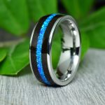 Nemesacél gyűrű, blackwood fa és kék opál berakással