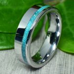 Wolfram-karbid gyűrű, kék karéliai nyírfa berakással