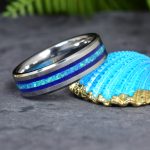 WOLFRAM-KARBID GYŰRŰ, LAPIS LAZULI ÉS ÓCEÁNKÉK OPÁL BERAKÁSSAL