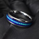 WOLFRAM-KARBID GYŰRŰ, LAPIS LAZULI ÉS ÓCEÁNKÉK OPÁL BERAKÁSSAL